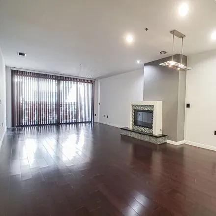 Image 3 - 528 South Kingsley Drive, Los Angeles, CA 90020, USA - Condo for rent