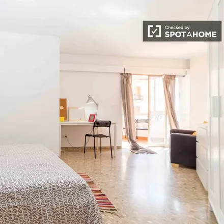 Rent this 5 bed room on Carrer de Pelai in 46002 Valencia, Spain