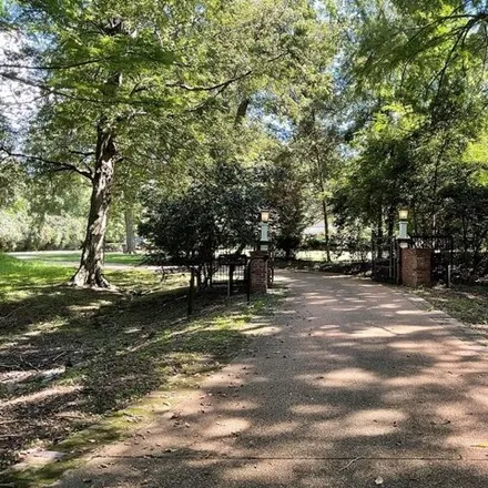 Image 2 - Creekmore Road, Greenville, MS 38701, USA - House for sale