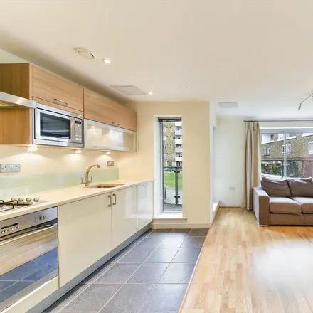 Rent this 1 bed apartment on 33-35 East India Dock Road in Canary Wharf, London