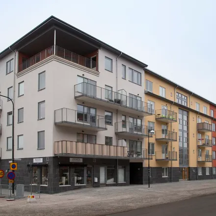 Rent this 2 bed apartment on Mejramvägen 106 in 702 18 Örebro, Sweden