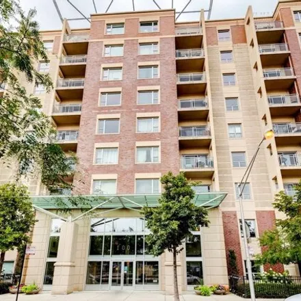 Rent this 1 bed apartment on 100 North Hermitage Avenue in Chicago, IL 60612