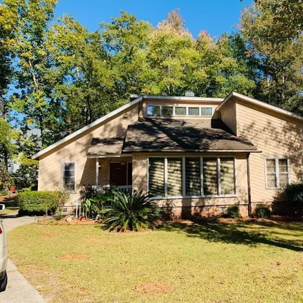 Buy this 3 bed loft on 293 Middlesex Road in Seven Oaks, Lexington County