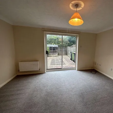 Image 3 - unnamed road, Saxilby, LN1 2WH, United Kingdom - Townhouse for rent