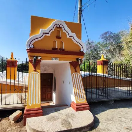 Buy this 6 bed house on Privada Florido in Tlaltenango, 62170 Cuernavaca