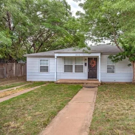 Buy this 3 bed house on 2044 40th Street in Lubbock, TX 79412