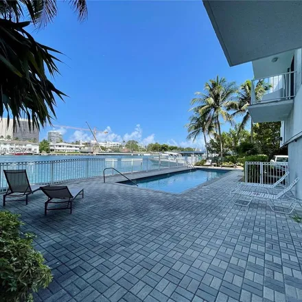Image 8 - The Landon, Ascend Hotel Collection, 9650 East Bay Harbor Drive, Bay Harbor Islands, Miami-Dade County, FL 33154, USA - Apartment for rent