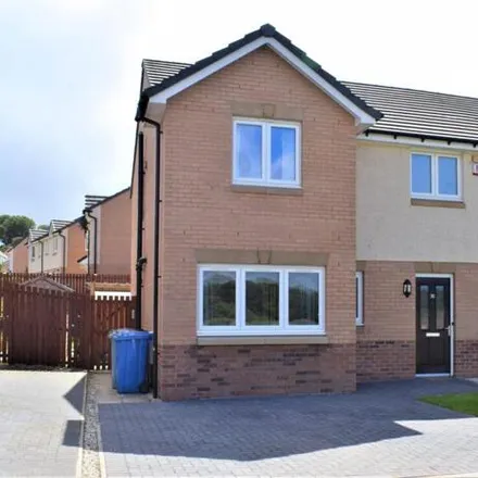 Rent this 3 bed duplex on Buttercup Crescent in Uddingston, G72 6AJ