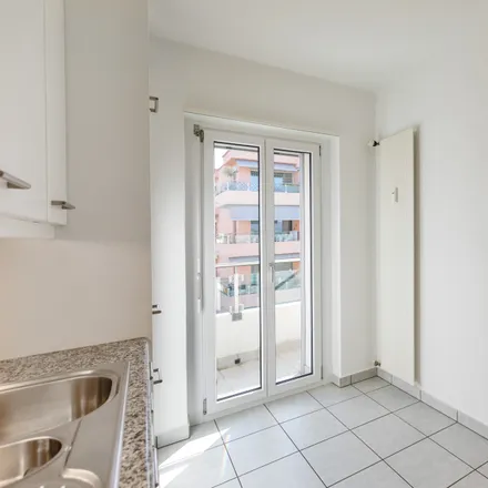 Image 3 - Via Cantonale, 6942 Circolo di Vezia, Switzerland - Apartment for rent