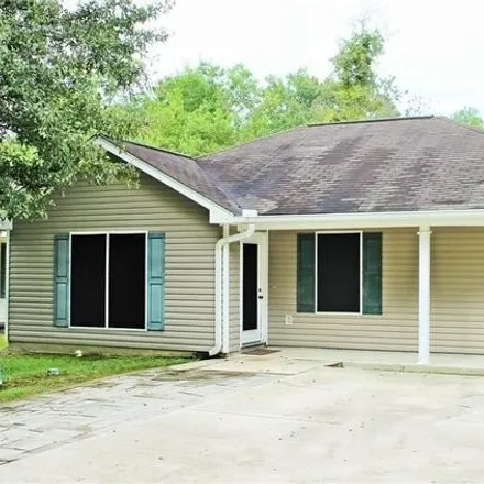 Rent this 3 bed house on 57241 Cedar Avenue in Beverly Hills, St. Tammany Parish