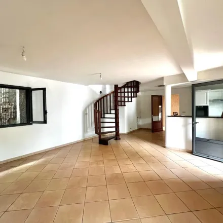 Rent this 5 bed apartment on 6 Allée Saint-Joseph in 33140 Villenave-d'Ornon, France