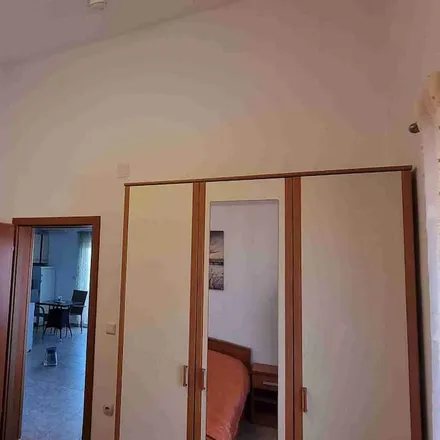 Rent this 2 bed house on 85358 Dobra Voda