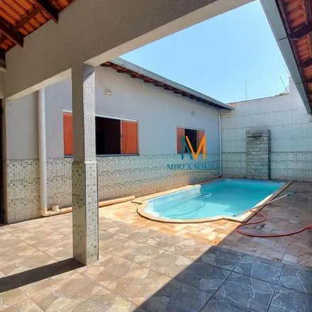 Buy this 3 bed house on Avenida Professora Maria Paz Barcelos Almeida in Paraíso, Uberaba - MG