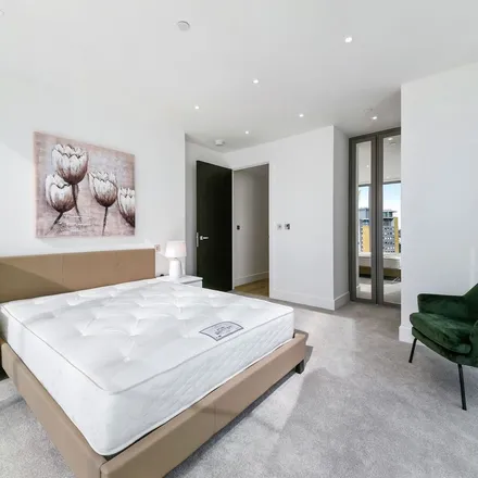 Rent this 1 bed apartment on Satin House in 15 Piazza Walk, London