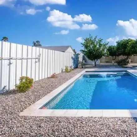 Rent this 3 bed house on 17655 North 41st Place in Phoenix, AZ 85032
