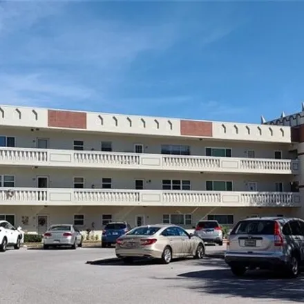 Rent this 2 bed condo on 2298 Spanish Drive in Pinellas County, FL 33763