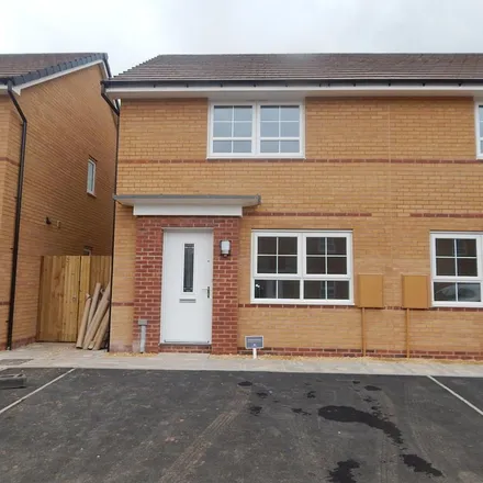 Rent this 2 bed duplex on James Prosser Way in Cwmbran, NP44 3FG