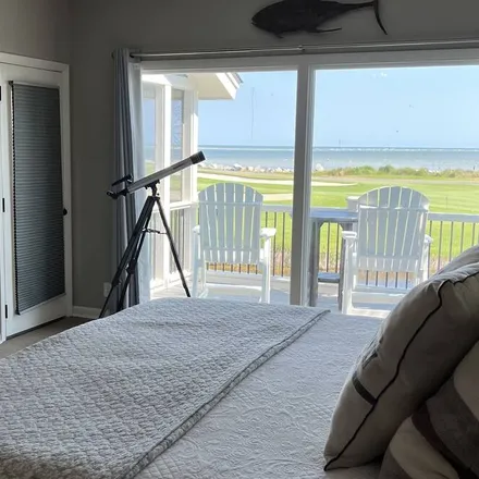Rent this 5 bed house on Fripp Island