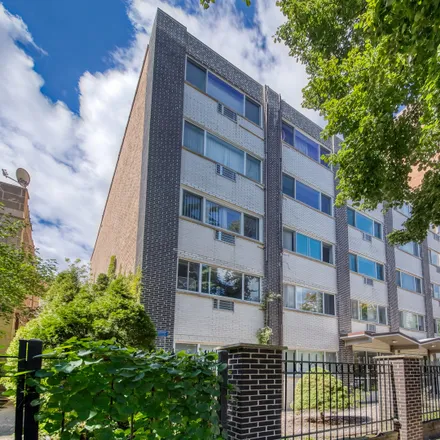 Image 2 - 5836-5840 North Kenmore Avenue, Chicago, IL 60660, USA - House for sale
