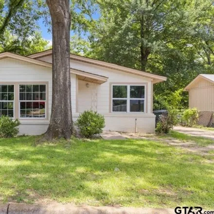 Buy this 4 bed house on 1559 Grand Avenue in Tyler, TX 75702