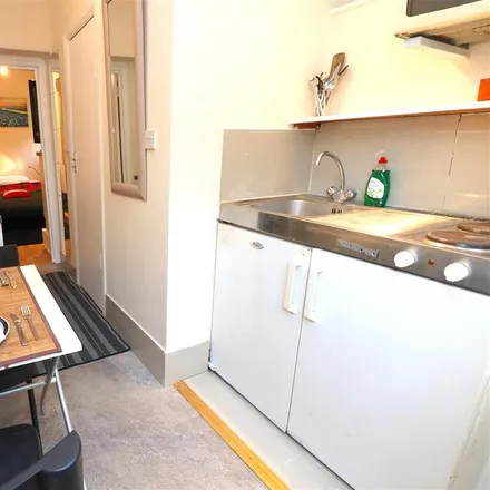Rent this studio apartment on 10 Beechcroft Avenue in London, NW11 8BL