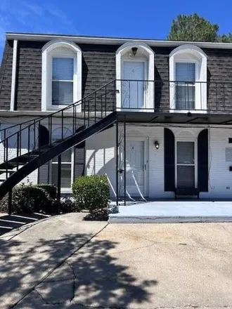 Rent this 2 bed house on 3701 Jean Place in Metairie, LA 70002