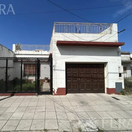 Buy this 4 bed house on Avenida Belgrano 5563 in Partido de Avellaneda, B1874 ABR Wilde