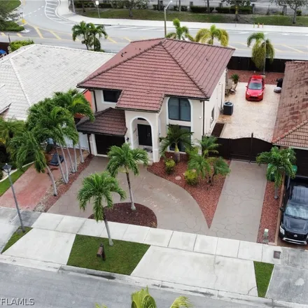 Image 2 - 14038 Northwest 88th Place, Miami Lakes, FL 33018, USA - House for sale
