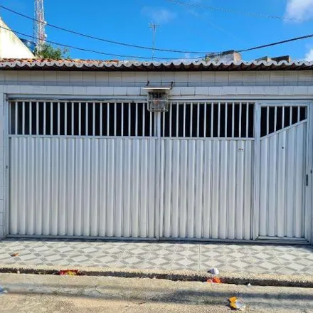 Buy this 3 bed house on Rua Capitão Silveira Berrto in Alecrim, Natal - RN
