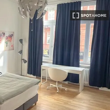 Rent this 6 bed room on Münchener Straße 18 in 60329 Frankfurt, Germany