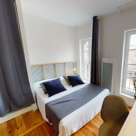 Rent this 5 bed room on 18 rue Bellegarde