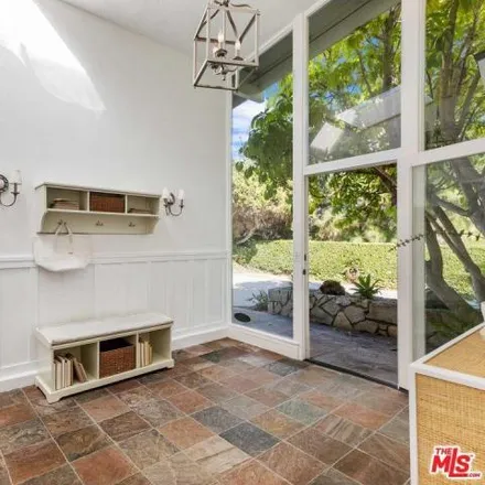 Image 4 - 10869 Alta View Drive, Los Angeles, CA 91604, USA - House for sale