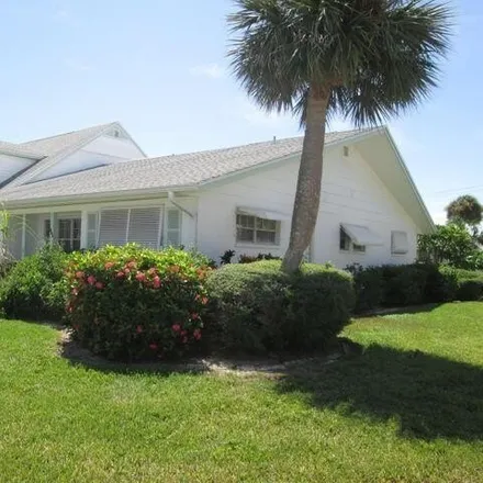 Image 2 - 496 Emerald Drive South, Indian Harbour Beach, FL 32937, USA - House for rent
