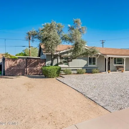 Image 2 - 2102 West Meadow Drive, Phoenix, AZ 85023, USA - House for sale