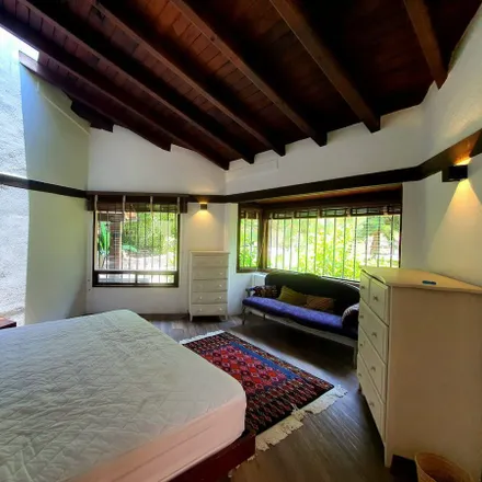 Buy this 2 bed house on Rosales in Avandaro, 51200 Avandaro