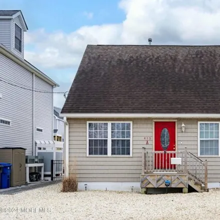 Rent this 3 bed house on 443 Harding Avenue in Ortley Beach, Toms River
