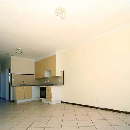 Rent this 1 bed apartment on Wonderpark Shopping Centre in Madelief Avenue, Karenpark