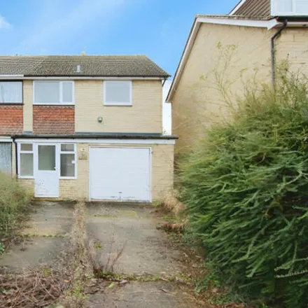 Buy this 3 bed duplex on The Moors in Thrupp, OX5 2AQ