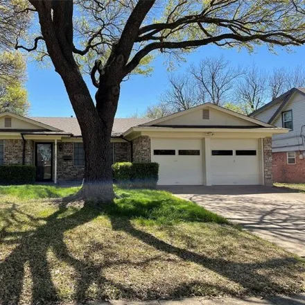 Rent this 3 bed house on 700 Williams Way in Richardson, TX 75080