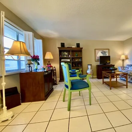 Image 3 - 798 Flanders Drive, Kings Point, Palm Beach County, FL 33484, USA - Condo for rent