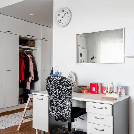 Rent this 1 bed apartment on Rautatienkatu 84 in 90120 Oulu, Finland