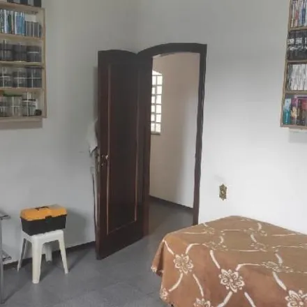 Buy this 3 bed house on Rua João dos Santos in Jardim Santa Rosália, Sorocaba - SP
