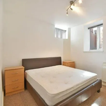 Image 2 - 56 Minster Road, London, NW2 3RG, United Kingdom - Apartment for rent