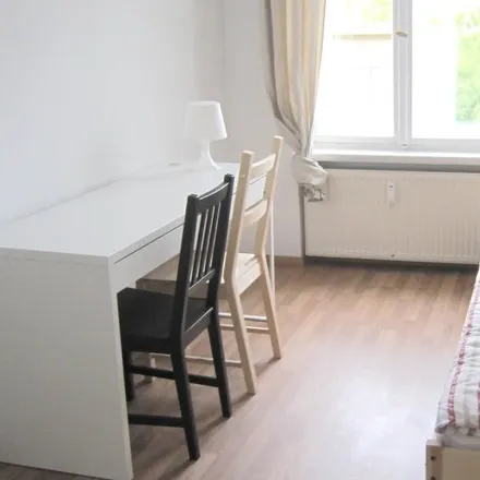 Rent this 3 bed room on Quartiersmanagement Pankstraße in Prinz-Eugen-Straße 1, 13347 Berlin