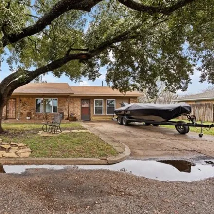 Image 2 - 558 South Llano Street, Whitney, Hill County, TX 76692, USA - House for sale