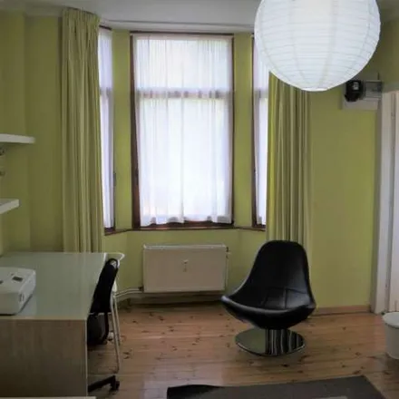 Rent this 1 bed apartment on Avenue Pierre et Marie Curie - Pierre en Marie Curielaan 19 in 1050 Ixelles - Elsene, Belgium