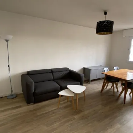 Rent this 2 bed apartment on Direction des Parcs in Jardins et Paysages, 20 Boulevard de Lavoisier