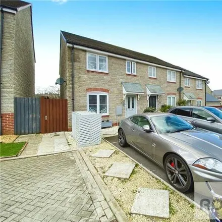 Buy this 3 bed house on Mill View in Wiltshire, SN5 4FL