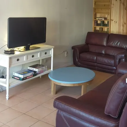 Rent this 1 bed house on 82200 Moissac