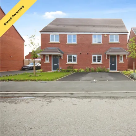 Buy this 3 bed duplex on unnamed road in Warwick, CV34 8BR